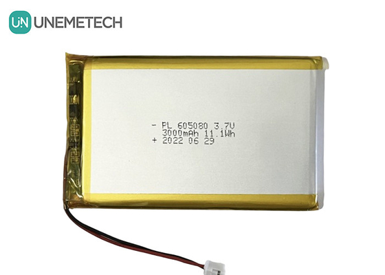 3.7V 3000mAh Şarj edilebilir Li-Ion Pil 605080 Elektronik için PCB ve Kablo Bağlantısı ile