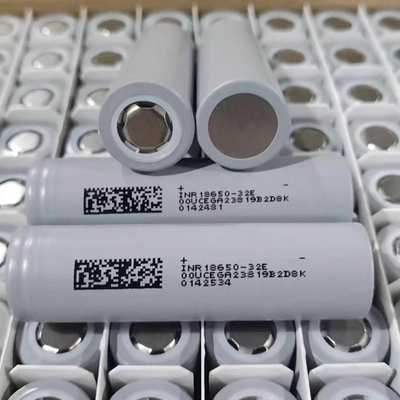 INR18650-32E 3200mAh 18650 Pil 10A 1000 Dönem 3.7V Silindrik Lityum iyon 18650 Pil